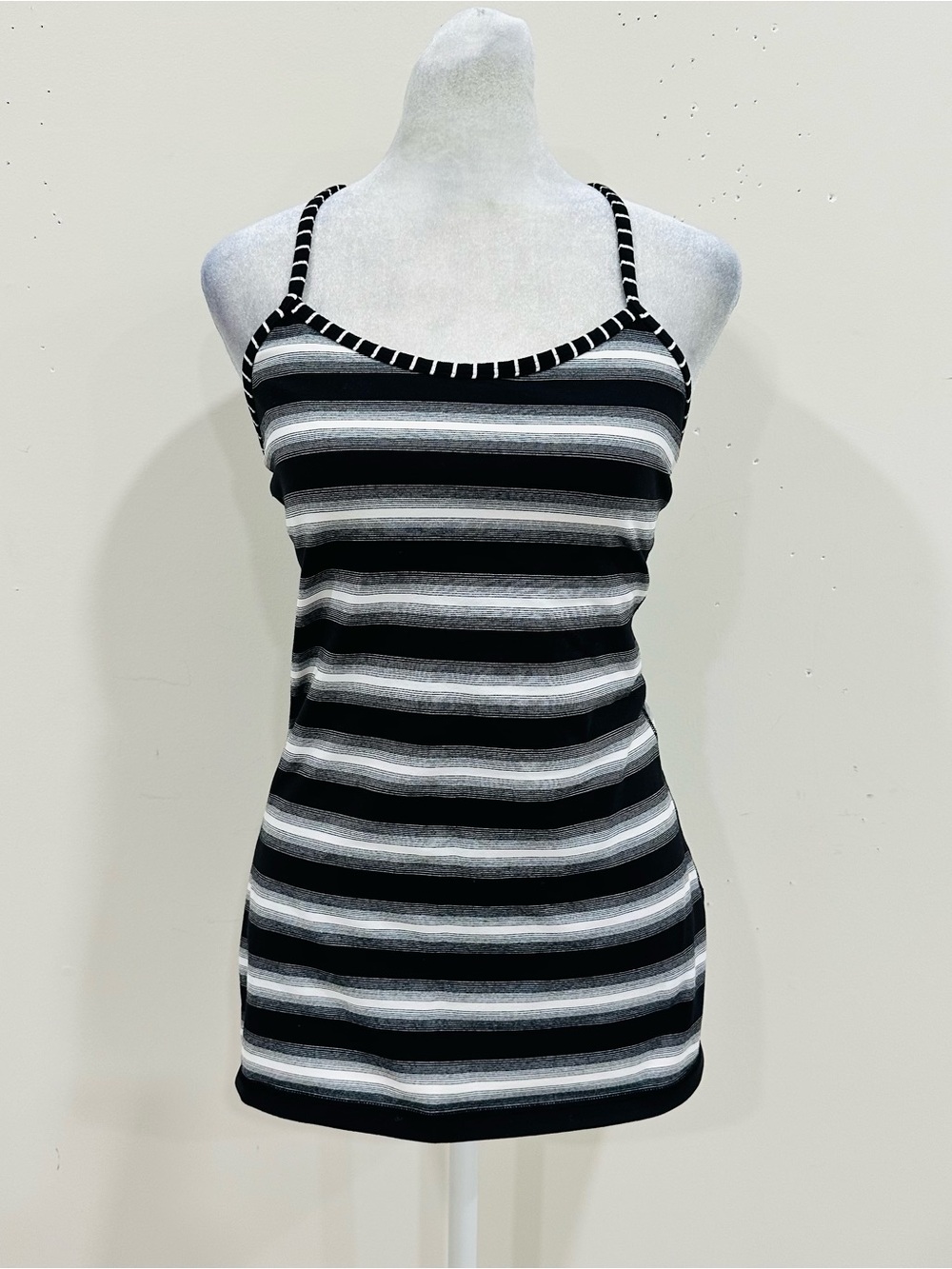 Lululemon Striped Knit Built-In Bra Camisole Tank Top Black Gray White Size 8